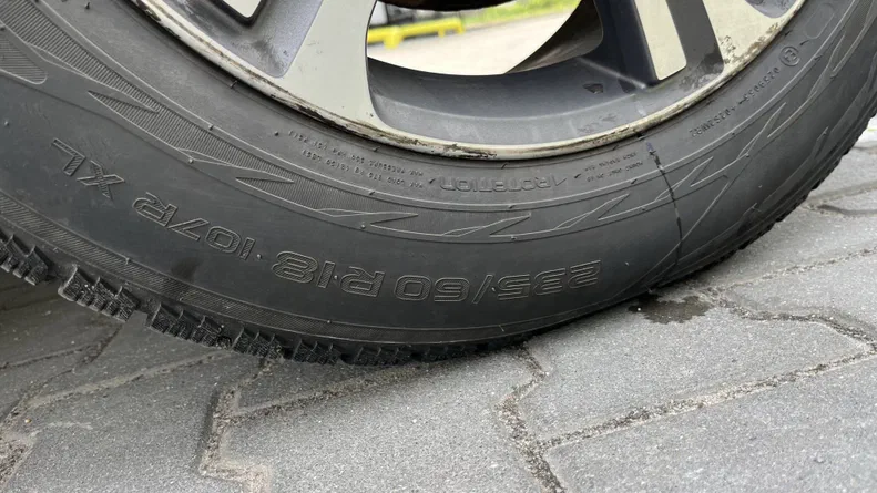 Volvo XC60 2011 - 32