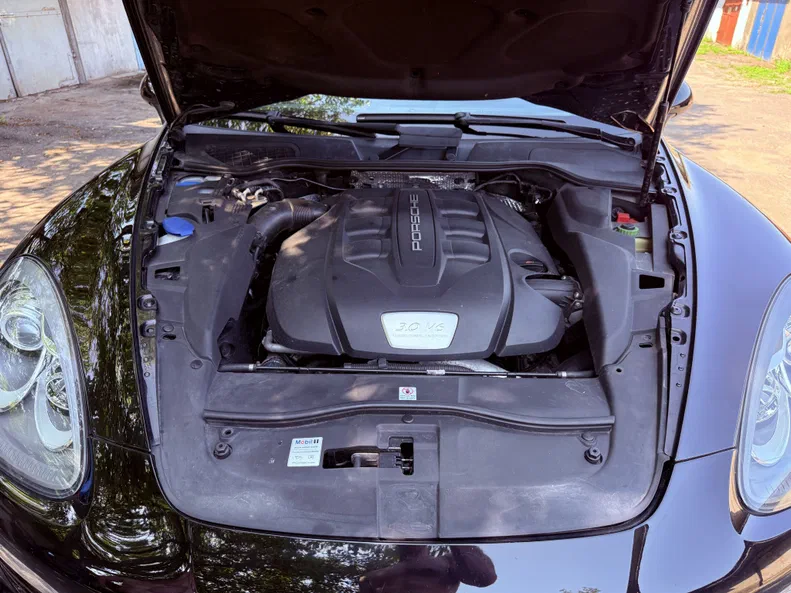 Porsche Cayenne 2012