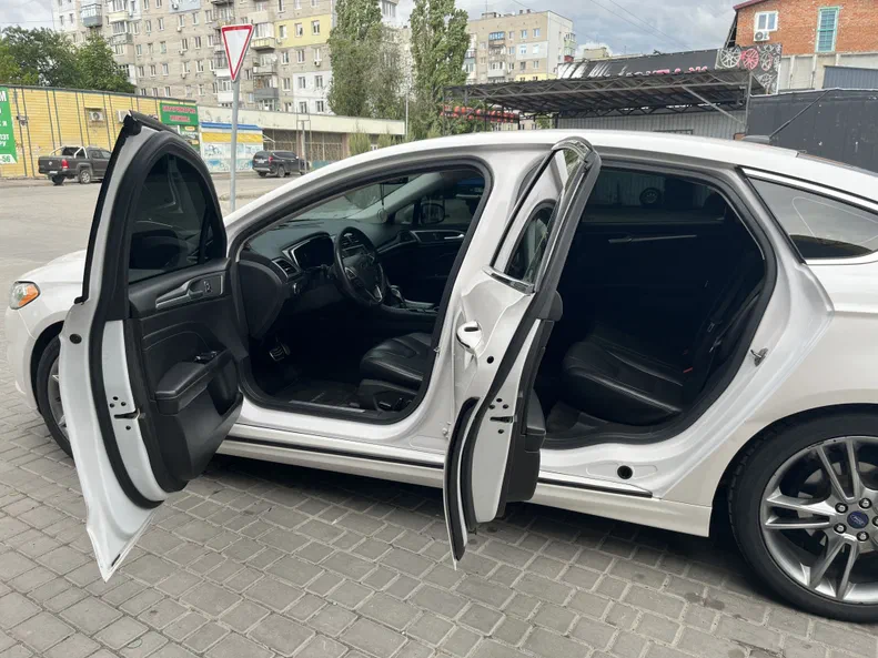 Ford Fusion 2012 - 11