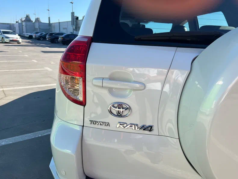 Toyota RAV4 2008 - 26