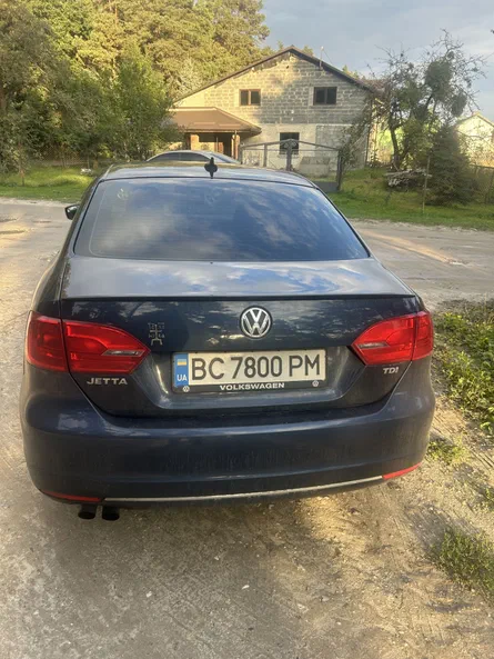 Volkswagen Jetta 2011 - 10