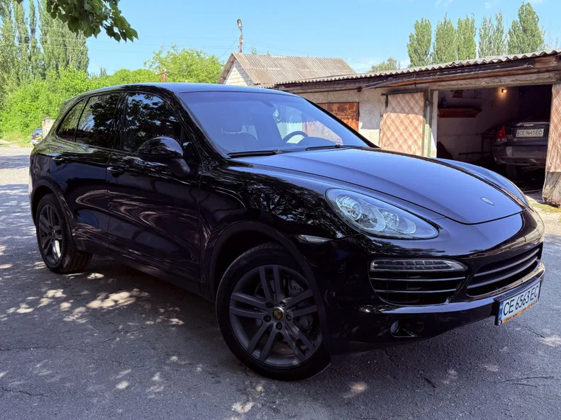 Porsche Cayenne 2012 - 22