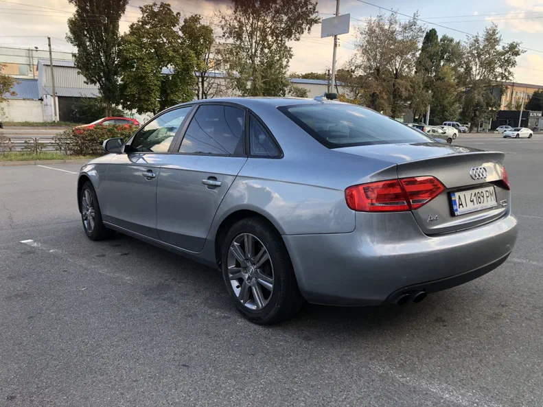 Audi A4 2011