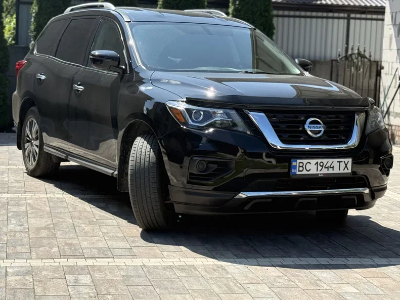 Nissan Pathfinder 2018