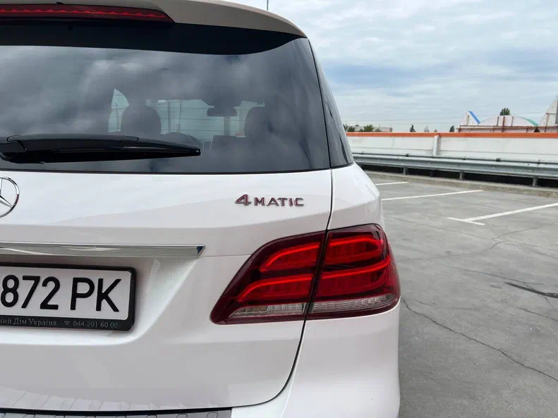 Mercedes-Benz GLE 2016 - 10