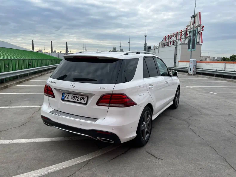 Mercedes-Benz GLE 2016 - 9