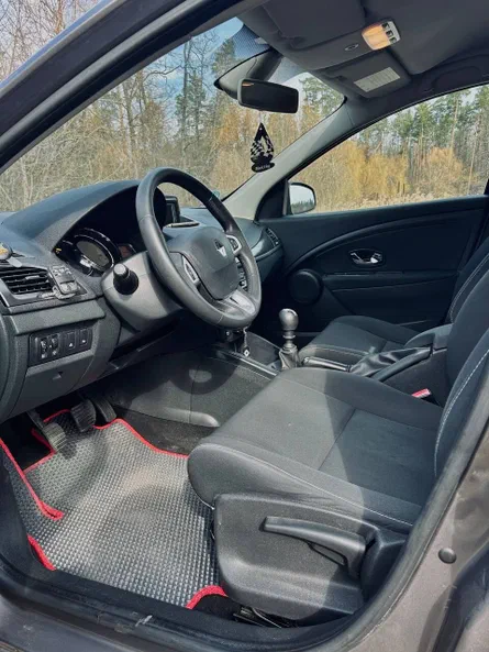 Renault Megane 2012 - 8