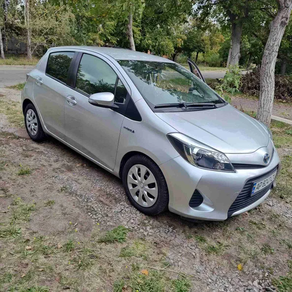 Toyota Yaris 2012