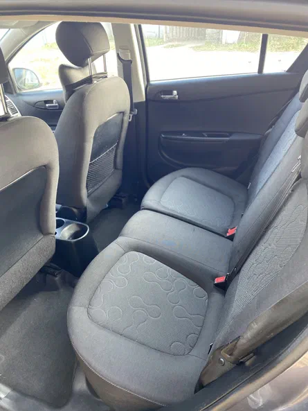 Hyundai i20 2010 - 12