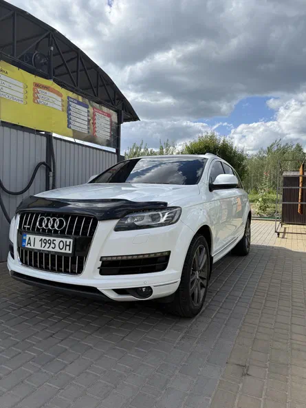 Audi Q7 2011 - 7