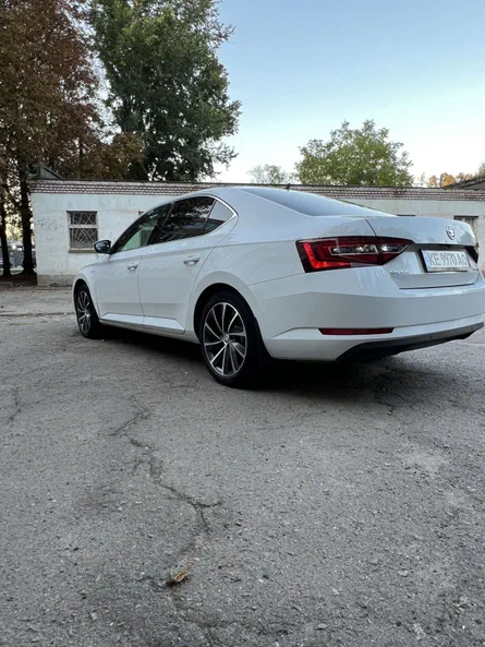 Skoda Superb 2016 - 18