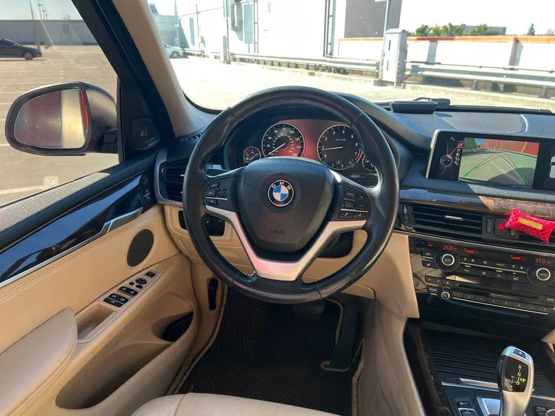 BMW X5 2015 - 18