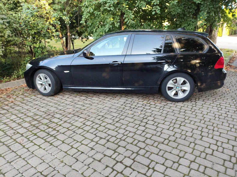 BMW 3 серія 2011 - 25