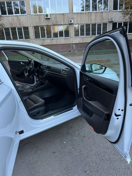 Skoda Superb 2016 - 11