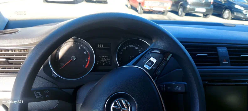 Volkswagen Jetta 2015 - 16