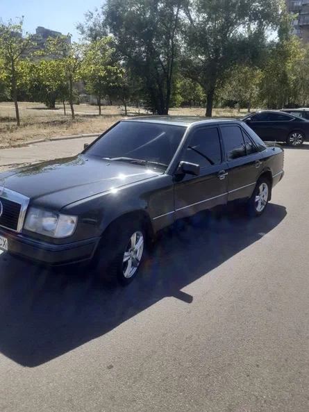 Mercedes-Benz E-Класс 1992