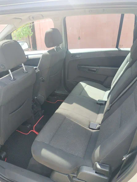 Opel Zafira 2011 - 7