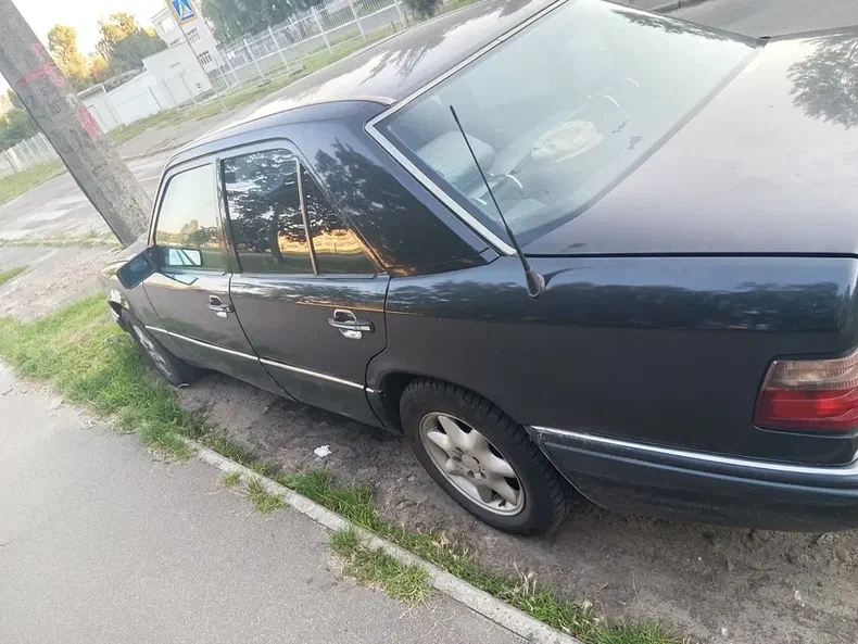 Mercedes-Benz E-Класс 1993