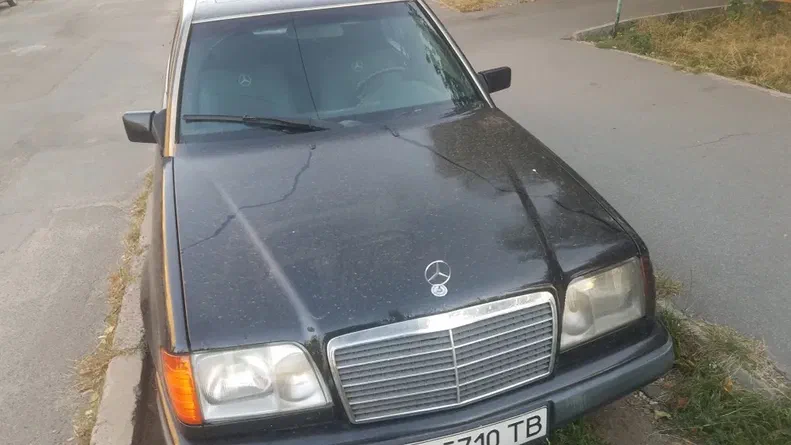 Mercedes-Benz E-Класс 1993