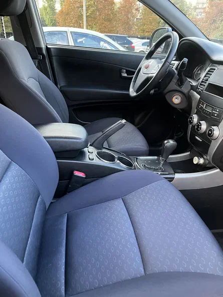 SsangYong Korando 2012 - 5