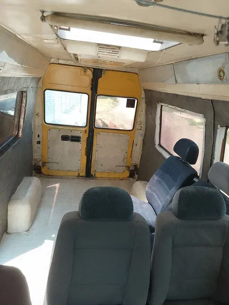 Mercedes-Benz 310D 1995 - 6