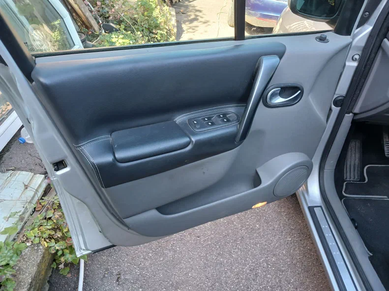 Renault Scenic 2005 - 14