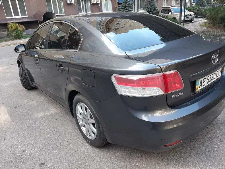Toyota Avensis 2008 - 8