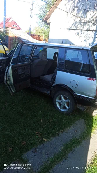 Mitsubishi Space Wagon 1988