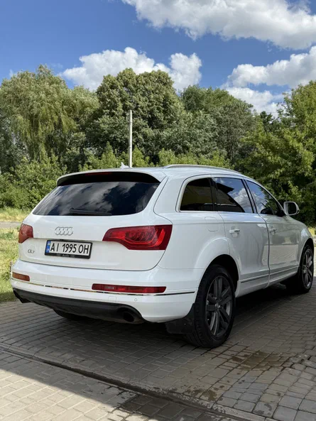 Audi Q7 2011
