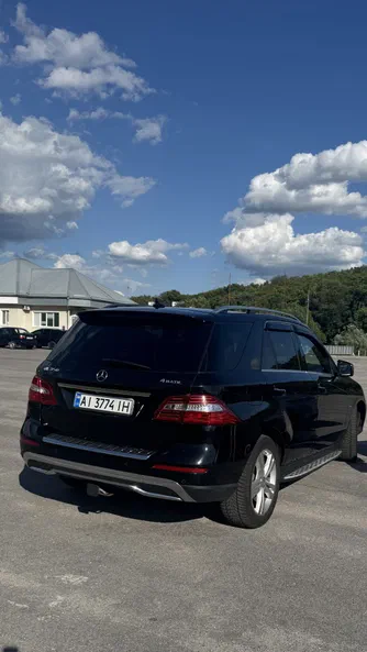 Mercedes-Benz M-Класс 2011