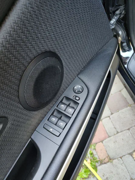 BMW 3 серія 2011 - 24