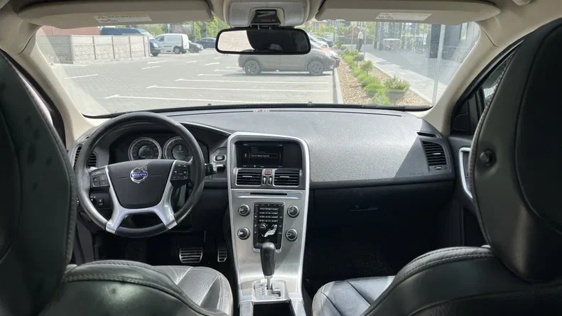 Volvo XC60 2011 - 16