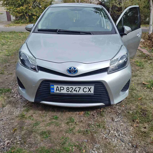 Toyota Yaris 2012