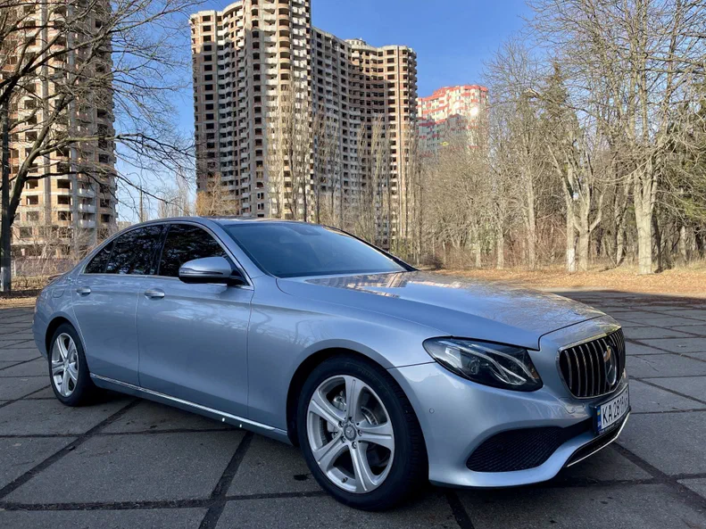 Mercedes-Benz E-Класс 2016