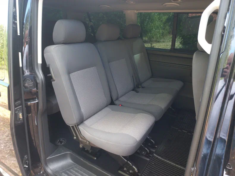 Volkswagen Caravelle 2010 - 11