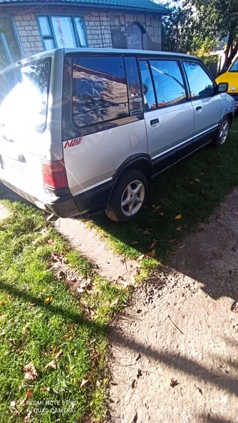 Mitsubishi Space Wagon 1988 - 10