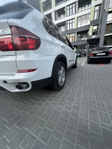 BMW X5 2012 - 17