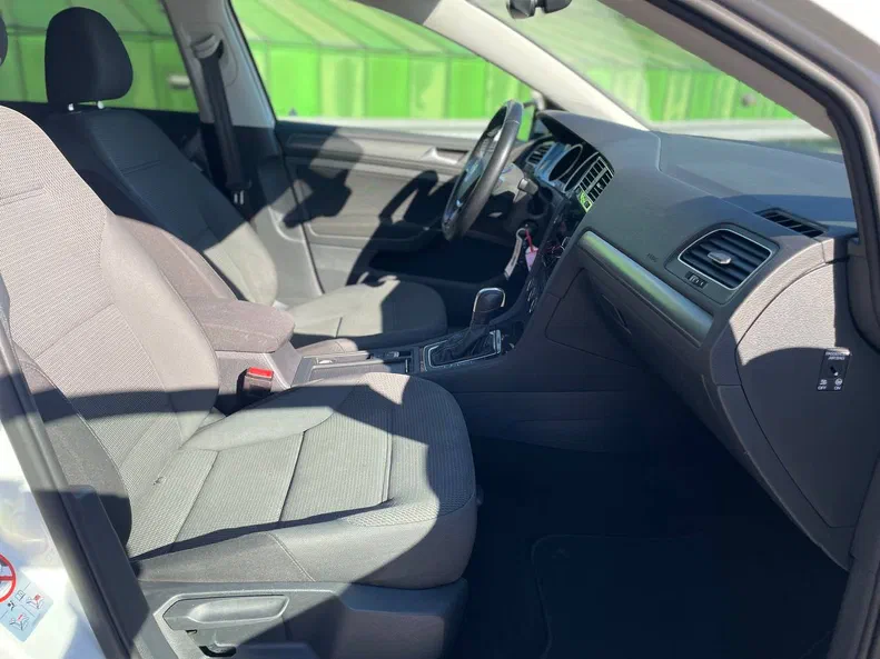 Volkswagen Golf 2020 - 9