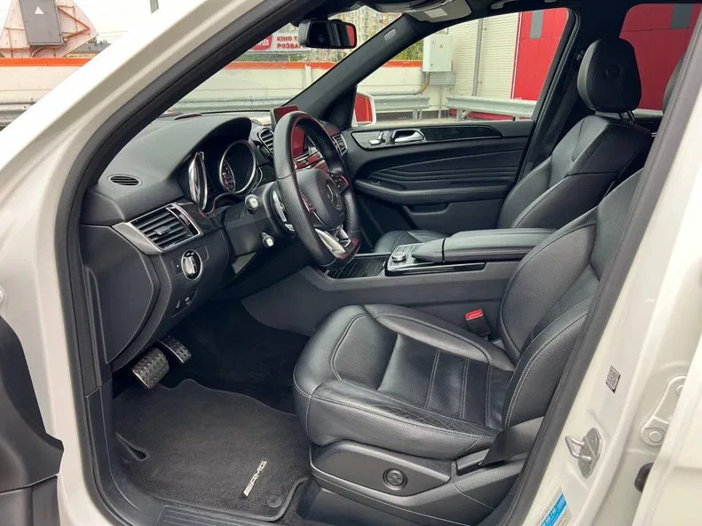 Mercedes-Benz GLE 2016 - 31