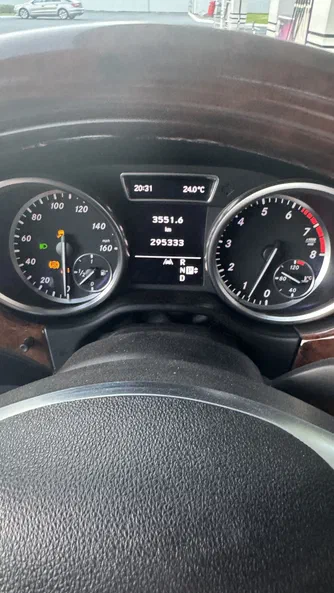 Mercedes-Benz M-Класс 2011