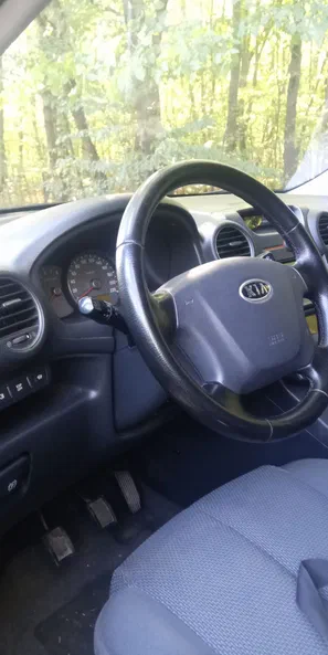 Kia Carens 2007 - 17