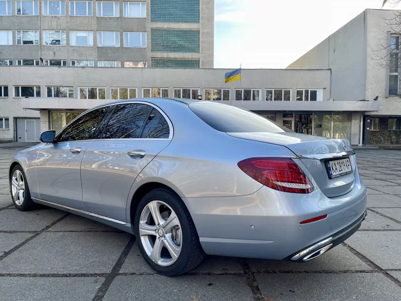 Mercedes-Benz E-Класс 2016