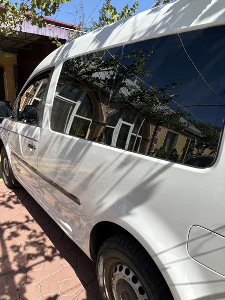 Volkswagen Caddy 2010