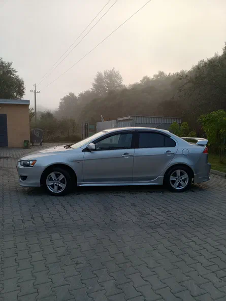 Mitsubishi Lancer 2009 - 17