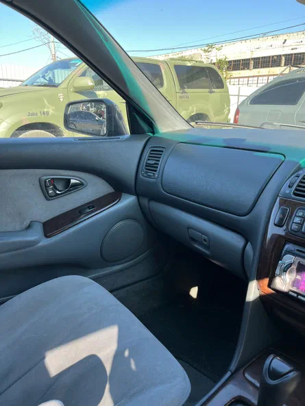 Mitsubishi Diamante 2001