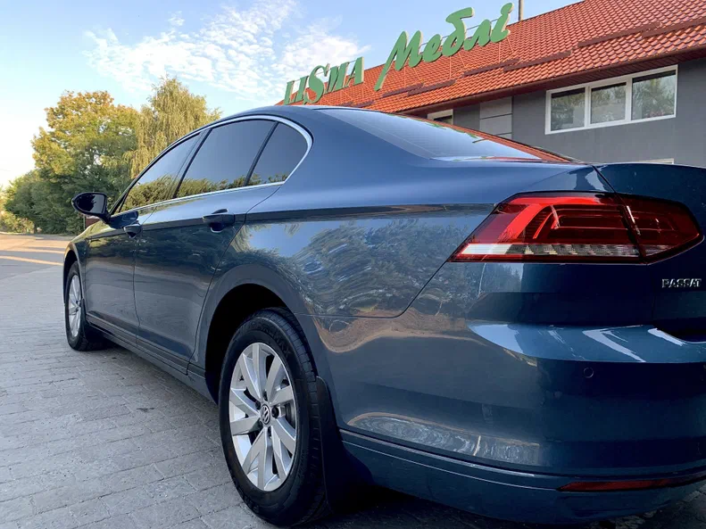 Volkswagen Passat 2018 - 21