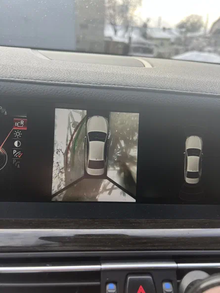 BMW 7 серія 2014 - 26