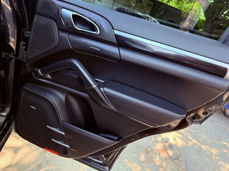 Porsche Cayenne 2012 - 9