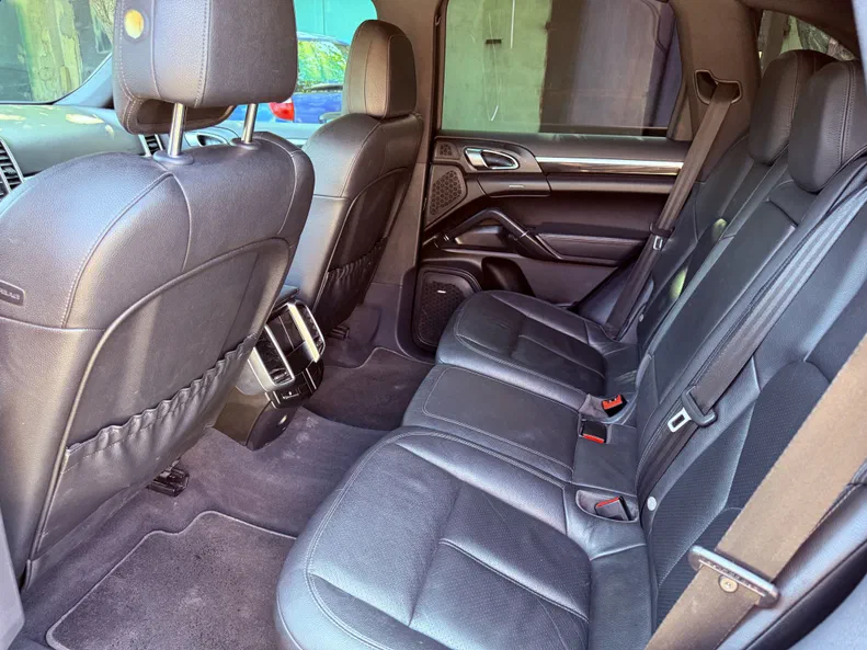 Porsche Cayenne 2012 - 13
