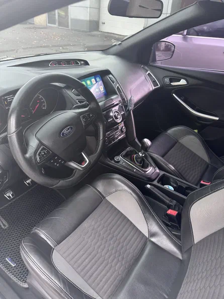 Ford Focus ST 2016 - 6